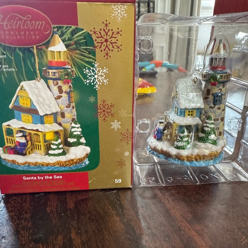 3 Carlton Cards Heirloom Santa by the Sea XmasOrnaments - vintage ceramic in box - Picture 7 of 8